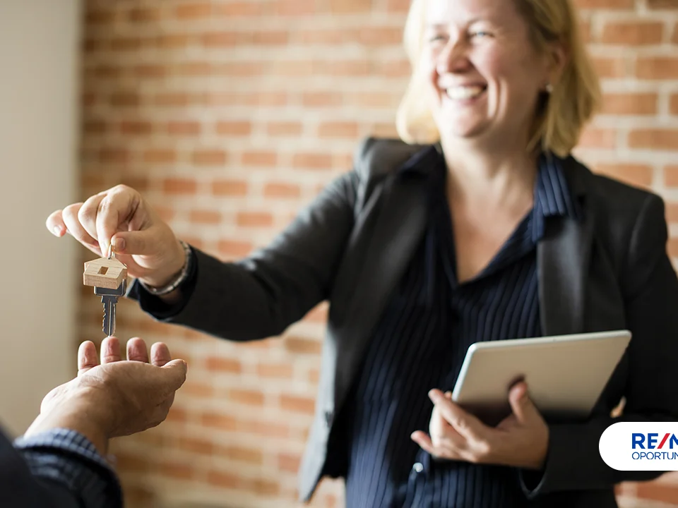¿Por qué es una Oportunidad de Éxito Invertir en una Franquicia REMAX?