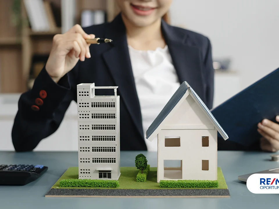 5 razones por las que invertir en franquicia REMAX es más seguro que emprender solo